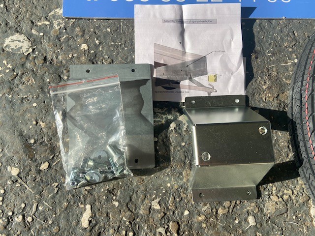 Spare wheel mounting bracket for Brenderup 1000's series