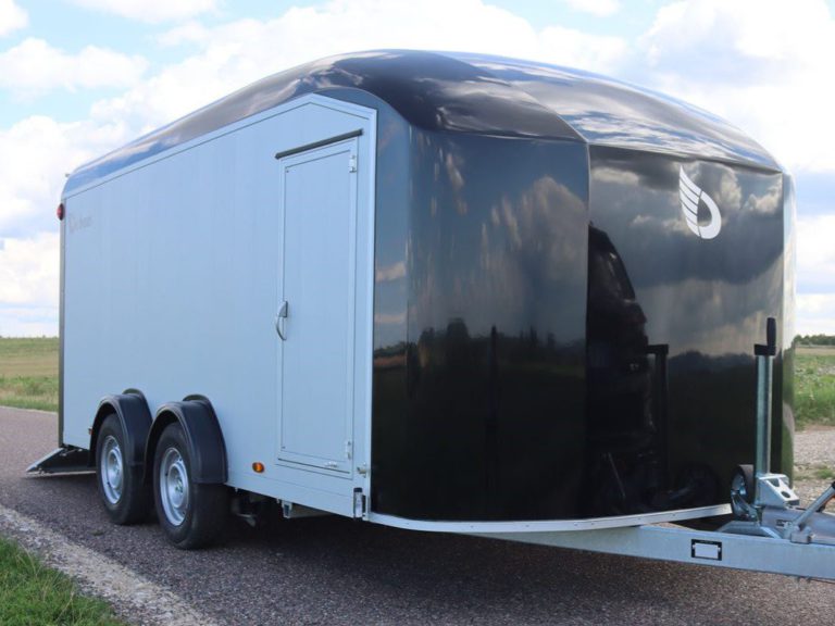Debon C800 Box Trailer