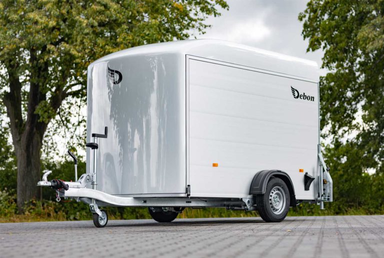 Debon C400 Box Trailer