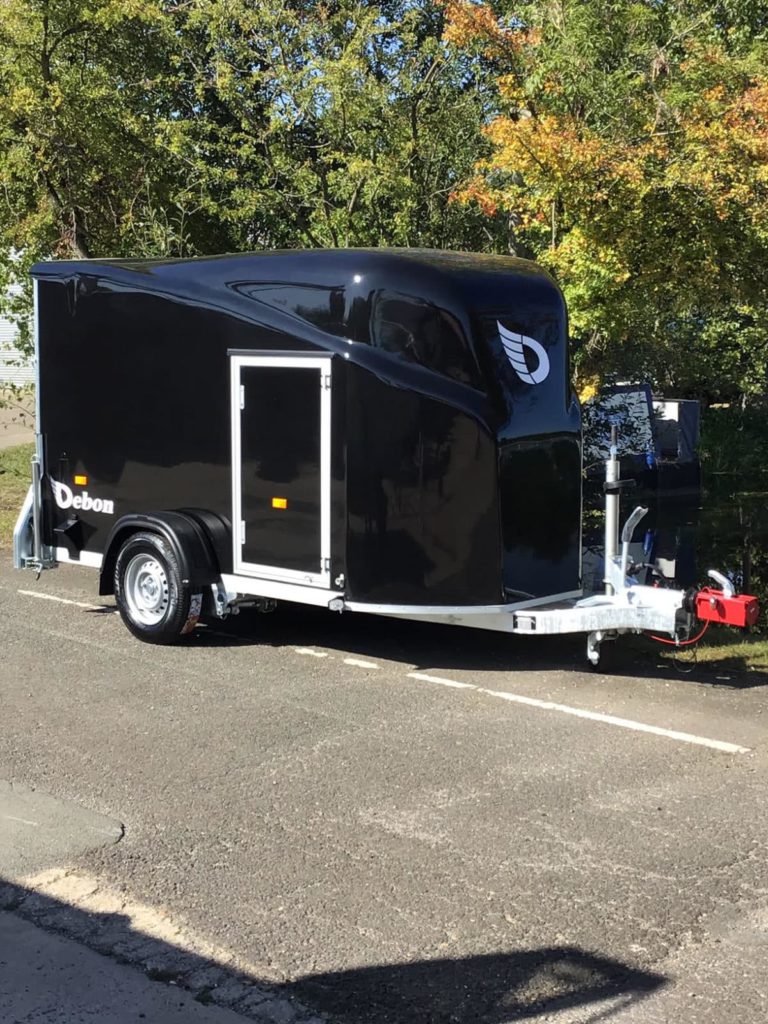 Debon Cargo 1300