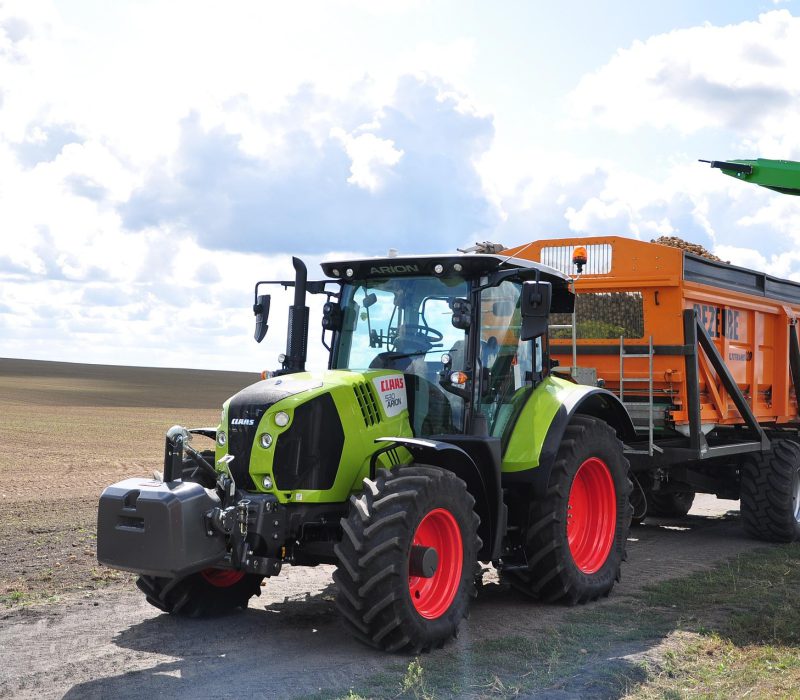mexxicana-tractor-3637468_1920